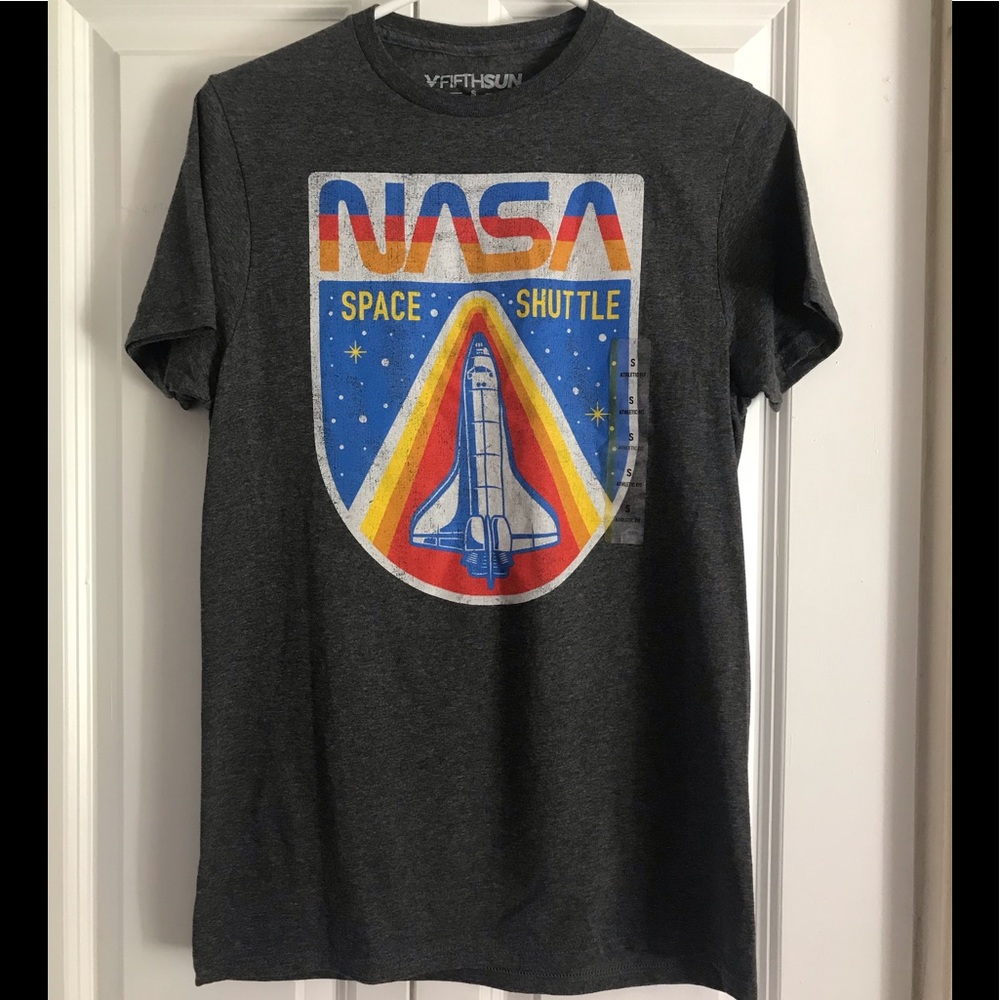 NWOT FIFTHSUN NASA Print Grey T-Shirt Men’s Small